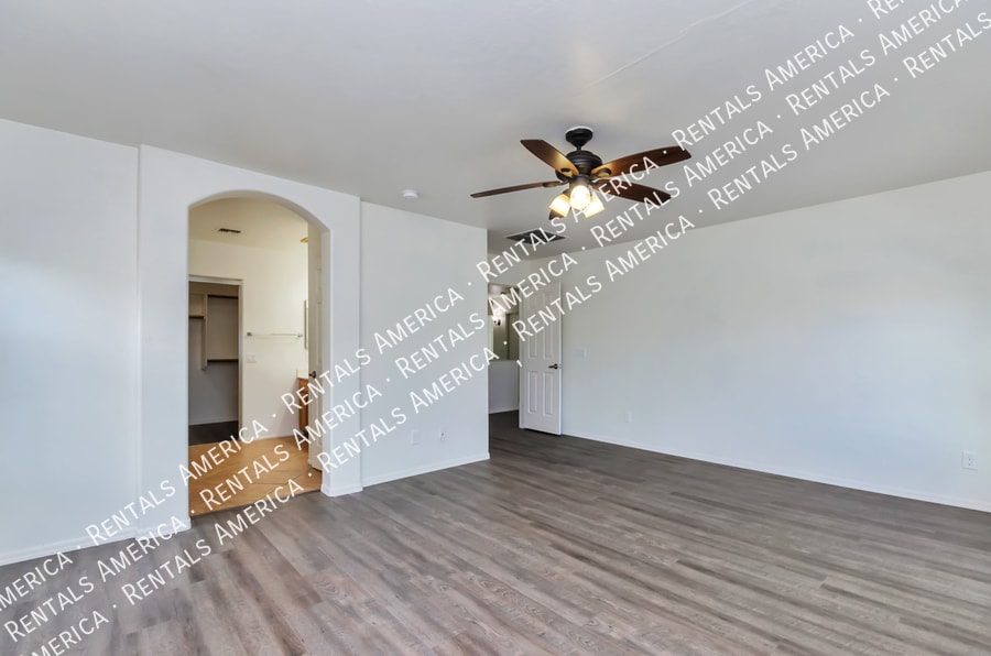 Building Photo - 60191 Verde Vista Ct