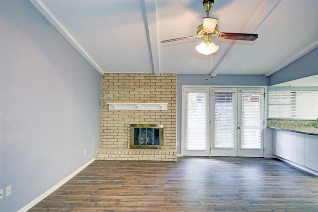 Building Photo - 17910 Navajo Trail Dr