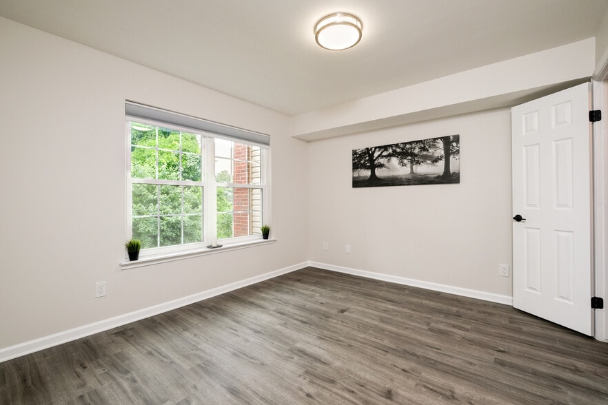 Building Photo - 3315 Wyndham Cir