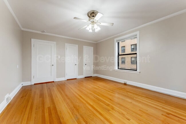 Building Photo - 1765 E 55th St