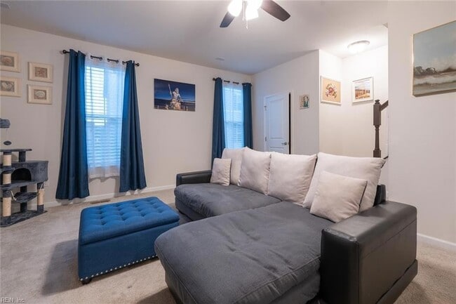 Building Photo - 605 Brickell Chase