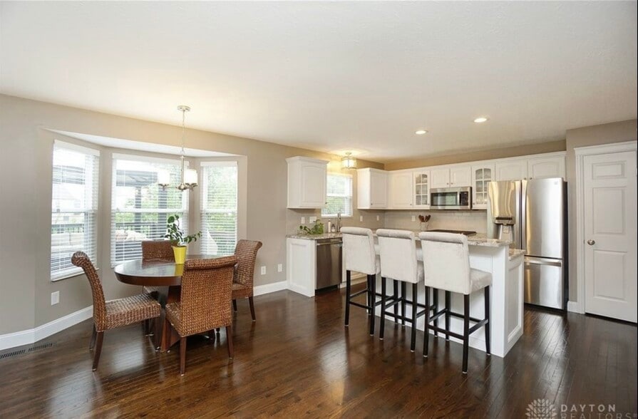 Building Photo - 5926 Deerfield Village Dr