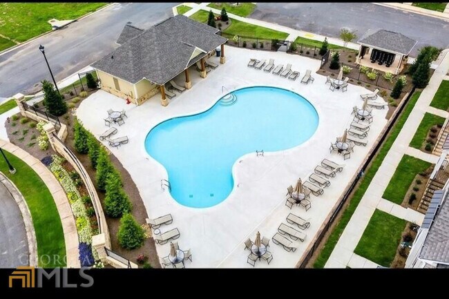 Building Photo - 930 Sunset Park Dr