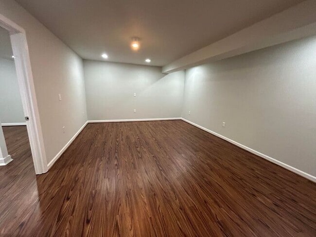 Building Photo - 9541 Evergreen Circle