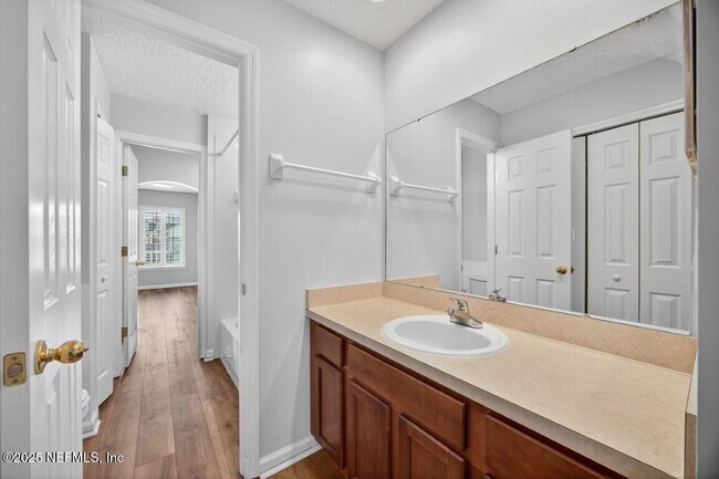 Building Photo - 9281 Sharnbrook Ln