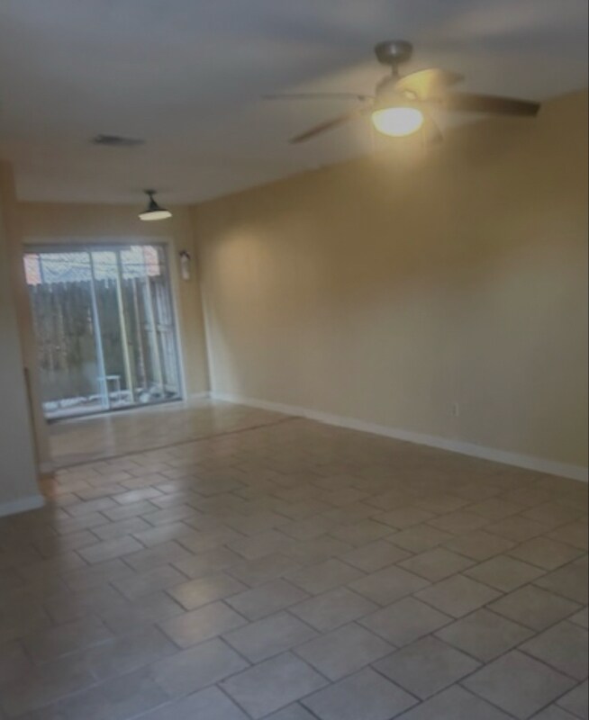 Building Photo - 6760 Prutzman Rd