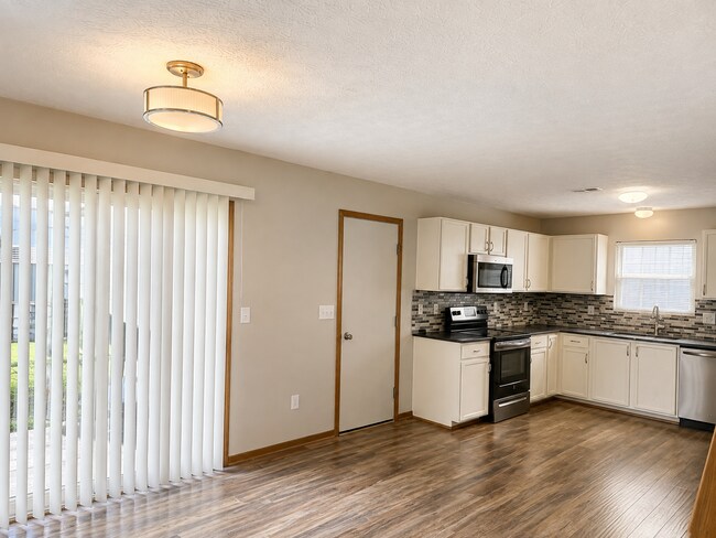 Building Photo - 8260 Carano Way