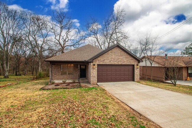 Building Photo - 8908 Teetwood Rd