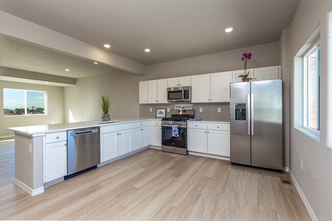 Building Photo - Single Family Home for Rent in Northeast of Colorado Springs