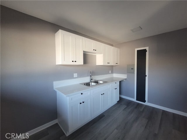 Building Photo - 409 E Market St