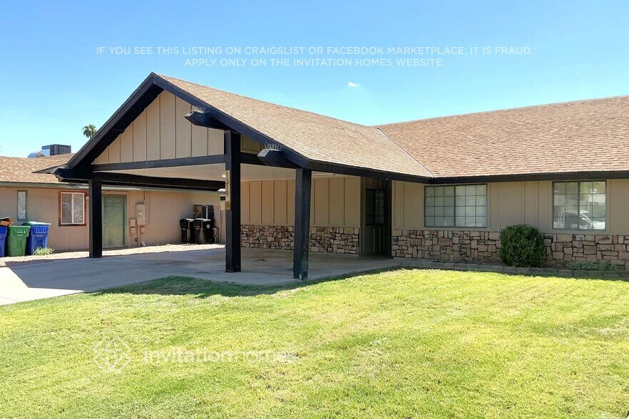 Building Photo - 1319 E Ivyglen St