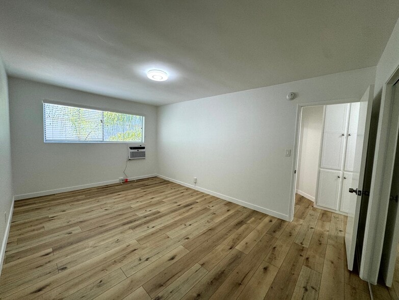 Building Photo - 1155 Hacienda Pl