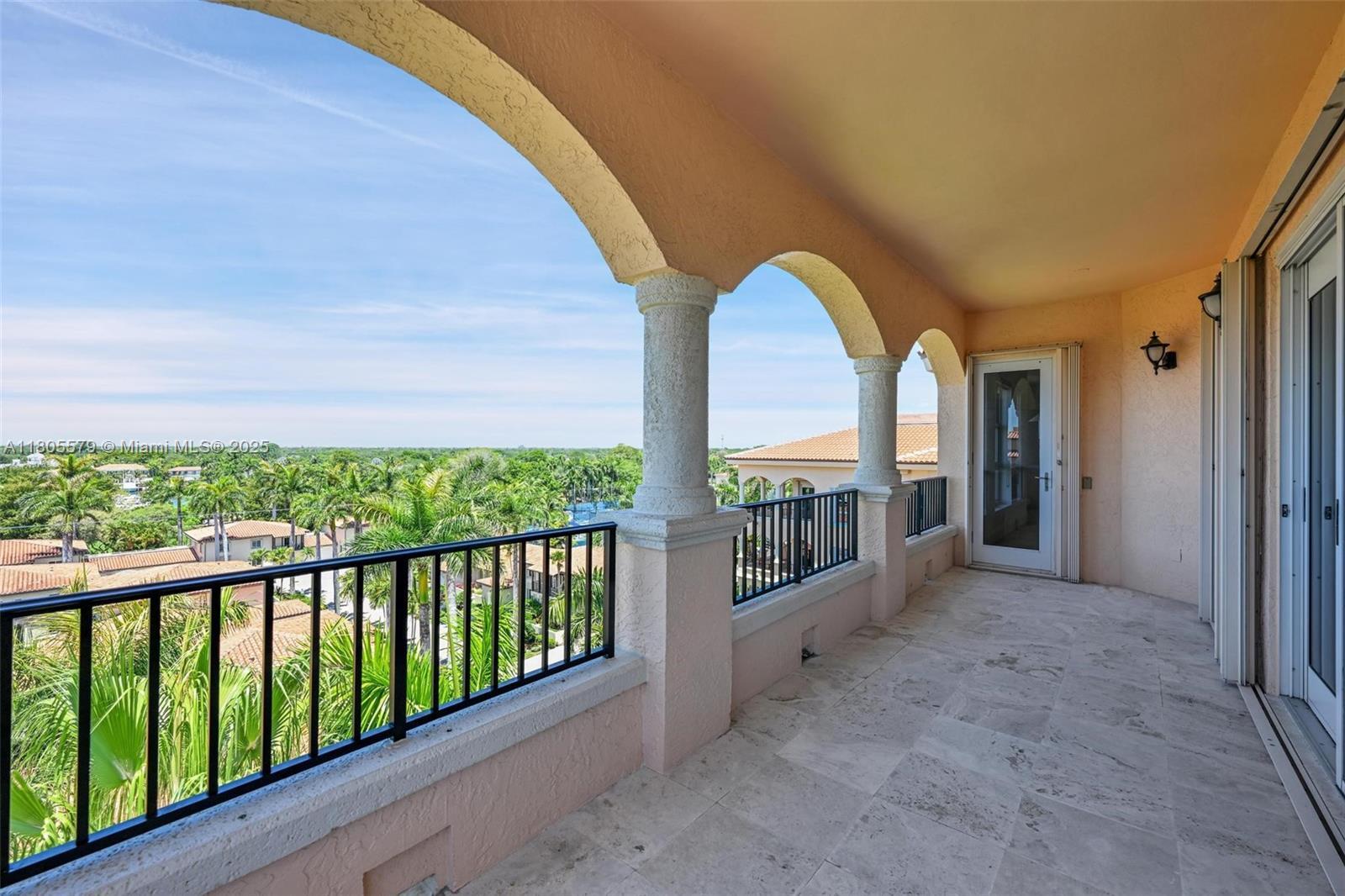 Building Photo - 13637 Deering Bay Dr