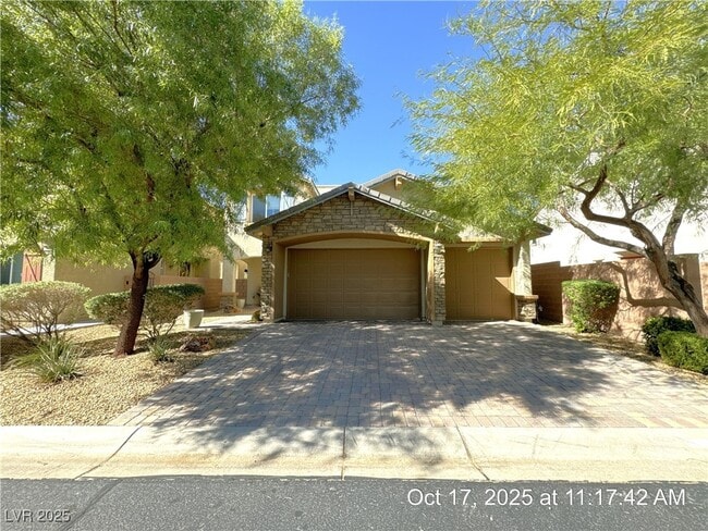 Primary Photo - 10465 Saddle Mountain St