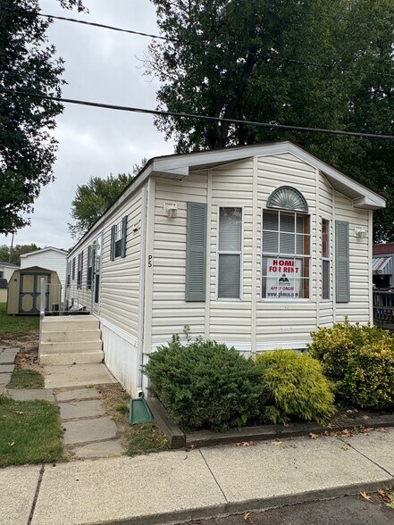 Building Photo - 45 Mantua Grove Rd