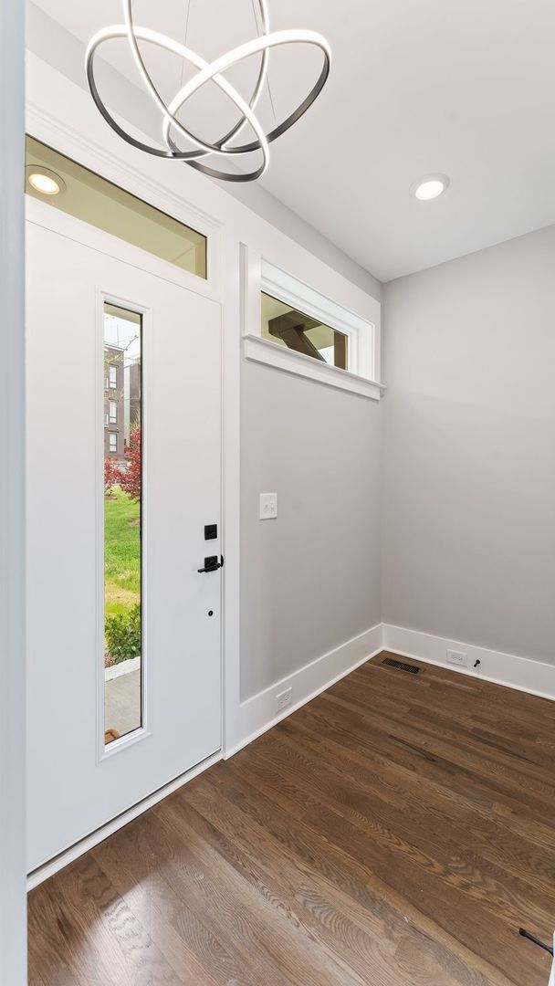 Building Photo - Nashville. Spotless & never been lived in 4BR/4.5BA home + separate office