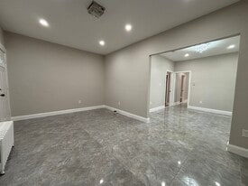 Building Photo - 178 Linden Ave