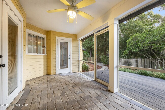 Building Photo - 6840 SW 80th Dr