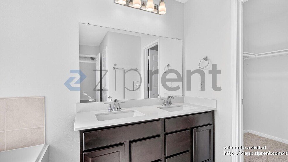 Building Photo - 12338 Seybold Cv Dr