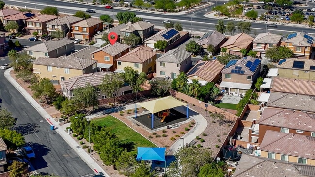 Building Photo - Gorgeous 4BR/2.5BA/2GA Two-Story Gem in Gated Community!