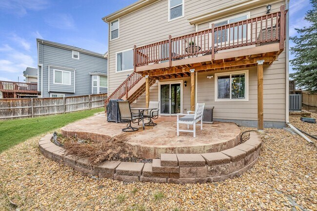 Building Photo - $0 DEPOSIT OPTION. BEAUTIFULLY MAINTAINED ...