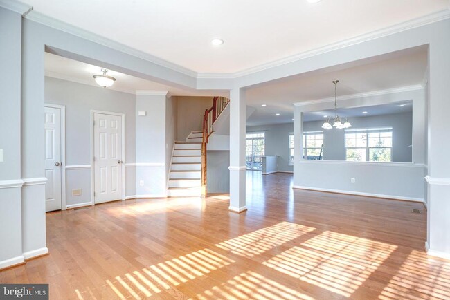 Building Photo - 11932 Blue Violet Way