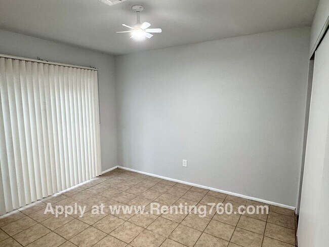 Building Photo - Newly Remodeled 2 Bed 1 Bath Near Downtown!