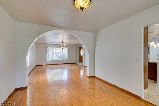 Building Photo - 8224 Tivoli Cove Dr