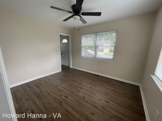Building Photo - 3 br, 2.5 bath House - 8535 Devon Street