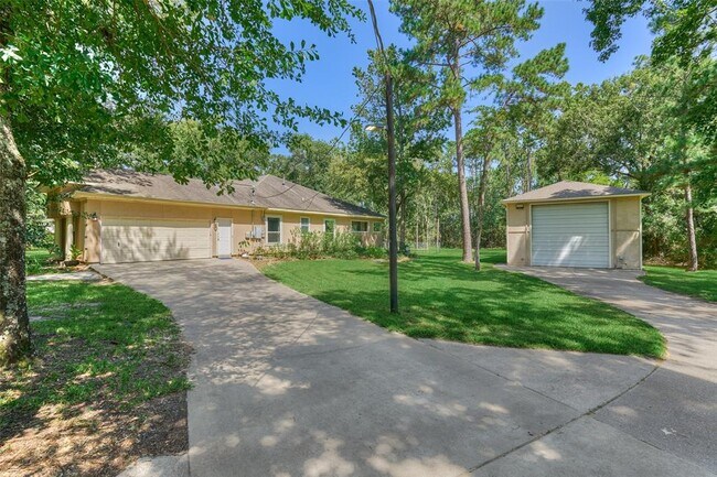 Building Photo - 10506 Crestwater Cir