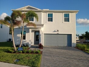 Building Photo - 7182 Claudelle St
