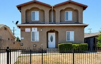 Building Photo - 9011 Orchard Ave