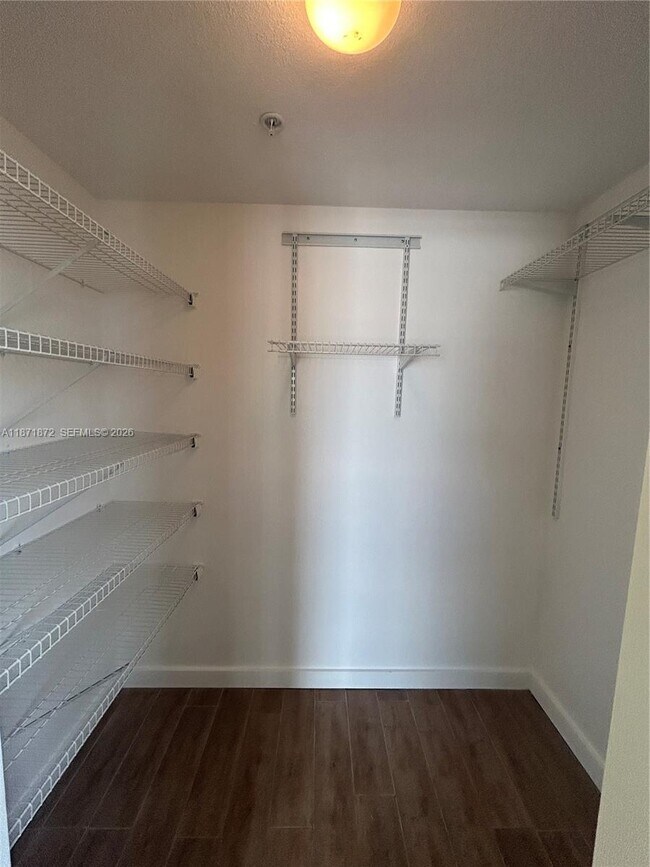 Building Photo - 3410 Coral Wy