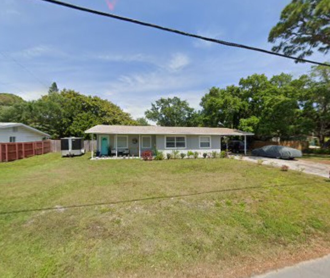 Building Photo - 6017 Crestwood Ave