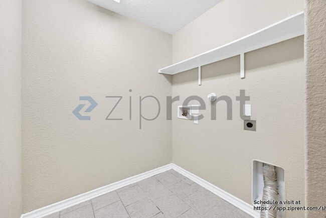 Building Photo - 8745 Ironwood Hill