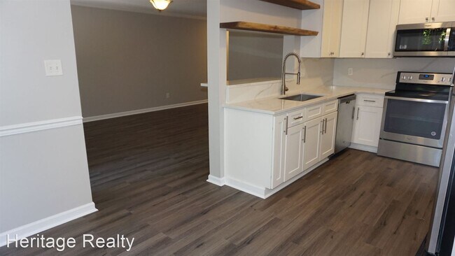 Building Photo - 2 br, 2.5 bath House - 7719 Wilmington Dr