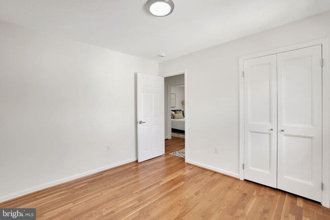 Building Photo - 8815 Tuckerman Ln
