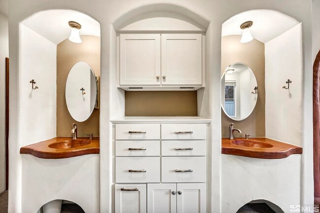 Building Photo - *SHORT TERM LEASE* 5 Bed 2 Bath, Dream Retreat in Caughlin Ranch