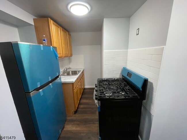 Building Photo - 55 Treacy Ave