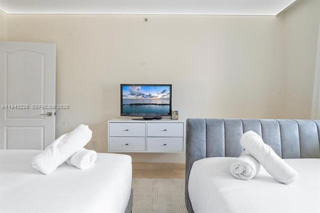 Building Photo - 17555 Atlantic Blvd