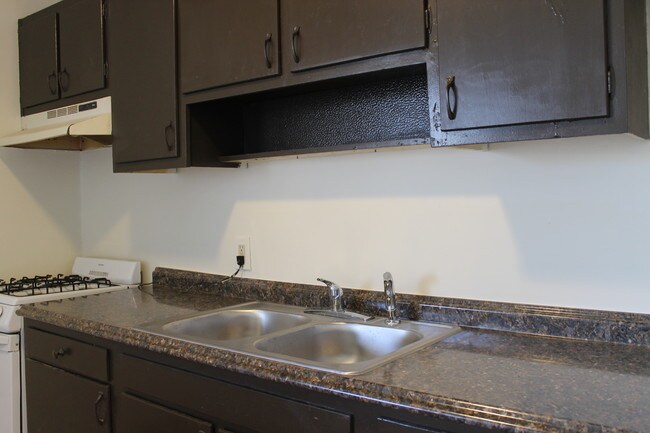 Kitchen - Stevenson Apartments
