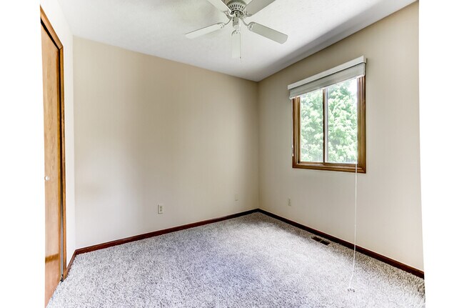 Building Photo - 4 Bedroom Home in Powell