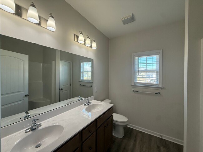 Building Photo - **Spring Move In Special** Longs - 3 Bedroom/ 2 Bathroom House