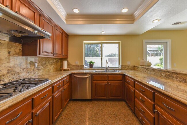 Building Photo - 9 Las Cruces