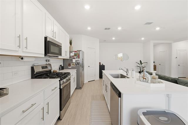 Building Photo - 7029 Black Ash Ln