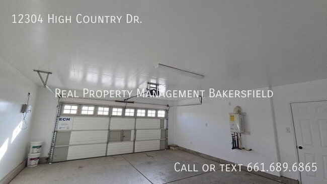Building Photo - 12304 High Country Dr