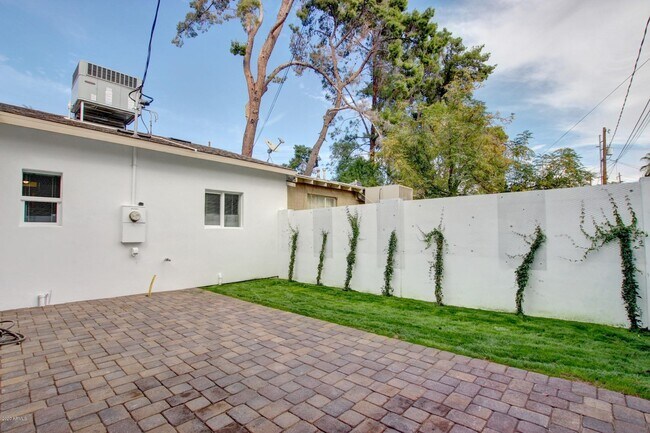 Building Photo - 4515 N 44th St