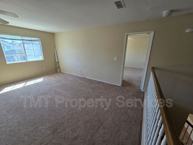 Building Photo - 1717 Providence Way