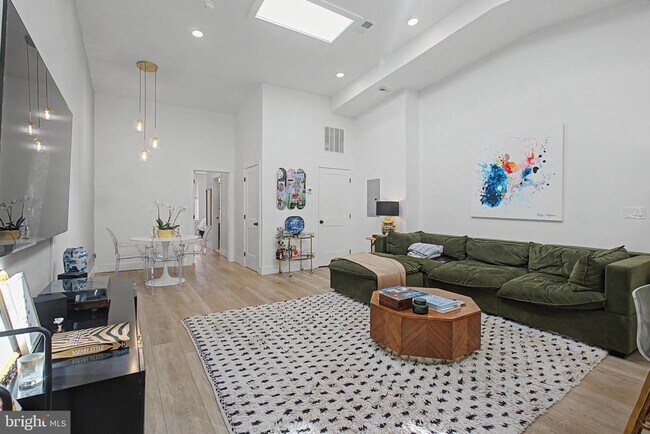 Building Photo - 120 N 3rd St