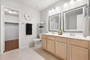 Building Photo - 812 Ericville Dr